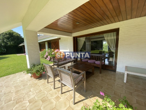 Imagen 21 de 30 de Dos Casas En Brava 5 Dormitorios + Doble Dependencia ,piscina,gran Parque Y Vista Al Mar