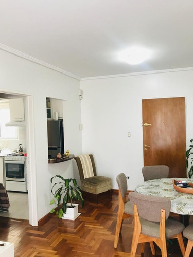 Imagen 3 de 21 de Excelente Departamento 3 Ambientes Al Frente Con Cochera .