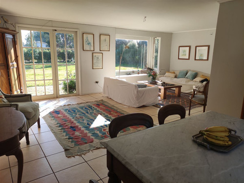 Casa En Venta De 2 Dorm. En Santo Domingo