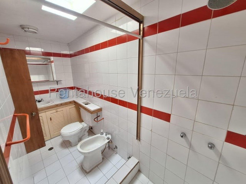Aslibel Melendez Asesor De Renta Housa Ofrece Amplio Y Luminoso Apartamento Que Ofrecen Una Vista Espectacular De La Ciudad