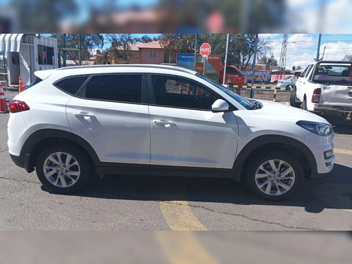 Hyundai Tucson 2.0 VALUE 4X2 FL MT 5P