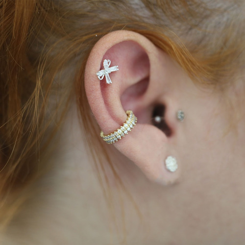 Piercing Conch Em Ouro 18k Aro Duplo Cravj Diamantes