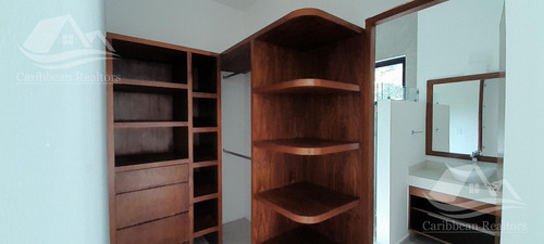 Casa En Venta En Residencial Via Cumbres