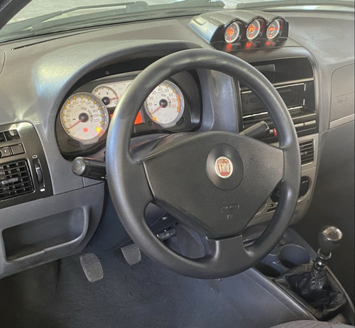 Fiat Strada 1.8 MPI ADVENTURE CD 16V FLEX 2P MANUAL