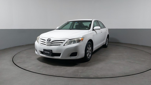 Toyota Camry 2.5L LE 6AT