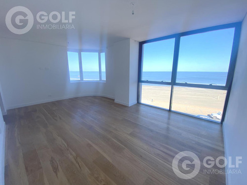 Vendo Apartamento De 4 Dormitorios Rambla De Carrasco, Gran Terraza