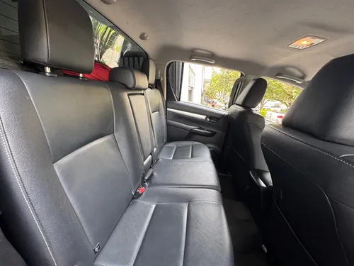 Toyota Hilux 2.4 Diésel 4X4