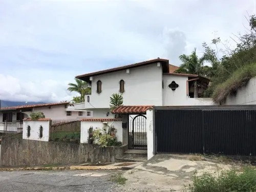 Los Naranjos, El Hatillo