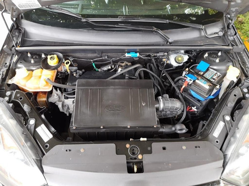 Imagem 8 de 8 de Ford Fiesta