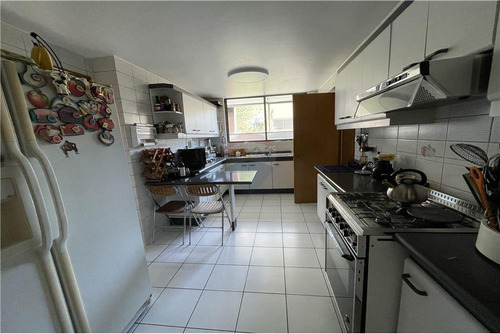 Imagen 14 de 19 de Exclusivo Departamento En Las Condes