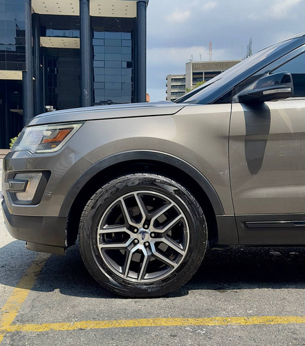 Ford Explorer Sport V6 4x4