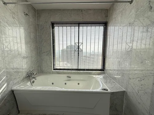 Arriendo Penthouse 4d 5b Piscina Propia El Golf Las Condes