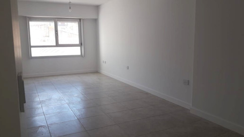 Imagen 27 de 30 de Venta / Oportunidad / Moderno Departamento 3 Amb Con Cochera Frente A Plaza España/ Mar Del Plata