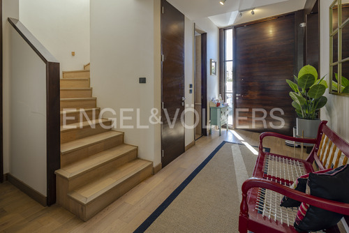 Mediterránea En Condominio Con Seguridad