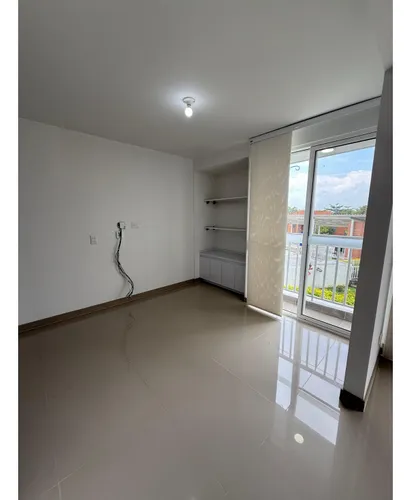 Venta Apartamento De 80mts2 En El Castillo, Jamundí, 13369-4