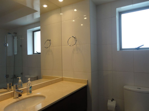 Departamento En Venta De 3 Dorm. En Concón