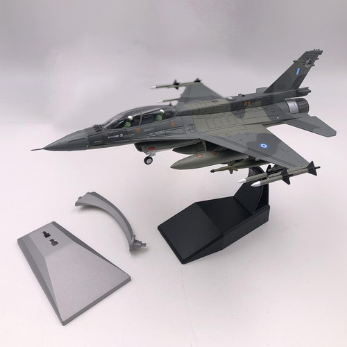 Conmemoración De Aviación De F16d A Escala 1/72 Con