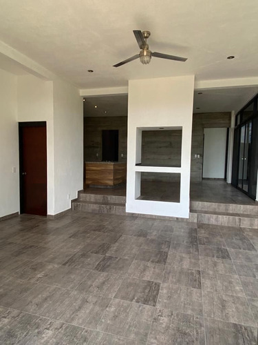 House For Sale In Los Senderos, San Miguel De Allende