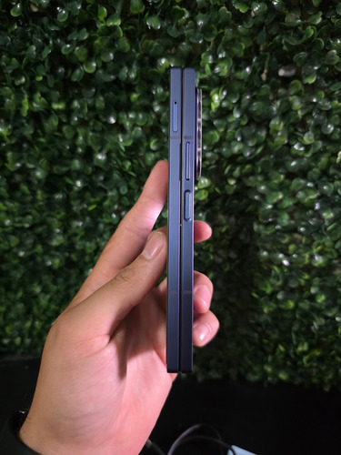 Samsung Galaxy Z Fold 6 512gb 12gb Impecable Libre Fabrica Azul Marino