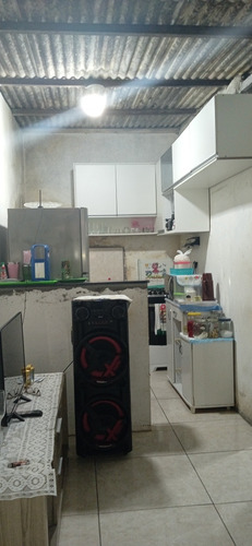 Vende-se Uma Casa Pronta Para Morar