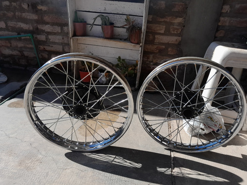 Imagen 4 de 9 de Royal Enfield 350cc