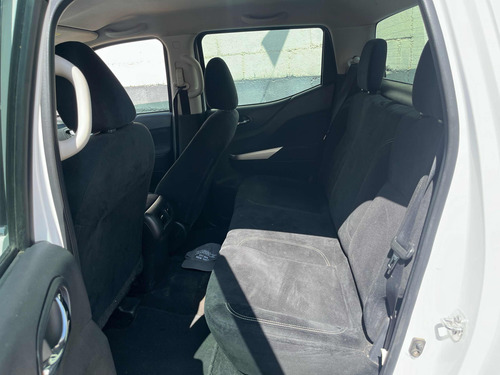 Nissan NP300 Frontier 2.5 Le Aa Mt