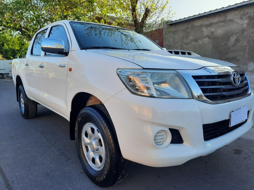 Imagen 3 de 19 de Toyota Hilux Dx 2.5 Doble Cabina