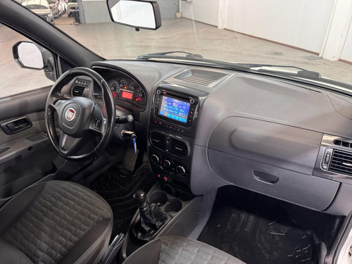 Fiat Strada 1.8 Mpi Adventure Cd 16v Flex 2p Manual
