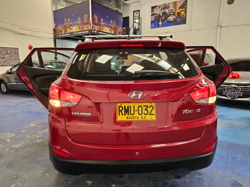 Hyundai TUCSON IX-35 2.0l Crdi 4x2 AUTOMÁTICA