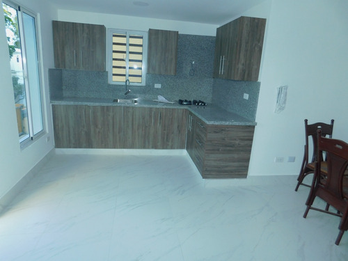 Imagen 2 de 10 de Alquiler En Gazcue Amueblado De 2habitaciones