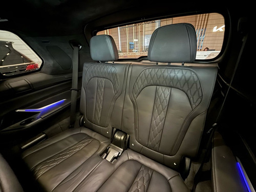 BMW X7 4.4 V8 M50I