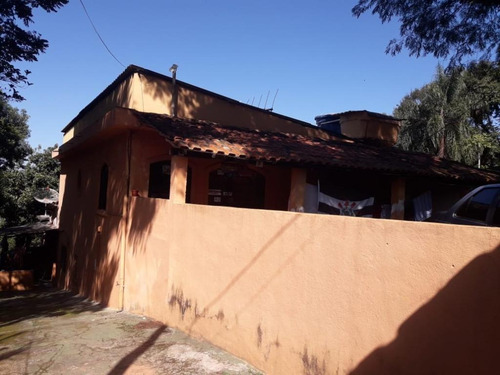 Linda E Bem Localizada Chácara, Em São Roque, Km 58 Da Rodovia Castelo Branco - Ch0019