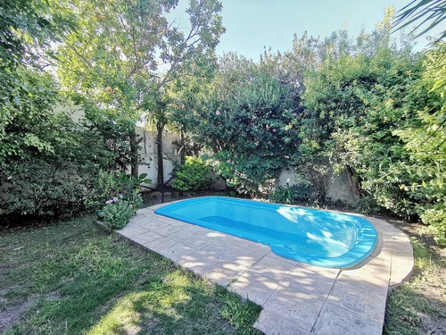Imagen 16 de 17 de Casa De 3 Dormitorios En Venta En Ringuelet