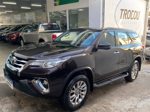 Toyota Hilux Sw4 2.7 Srv 7 Lugares 4x2 16v Flex 4p