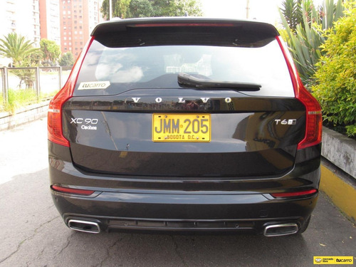 Imagen 5 de 25 de Volvo Xc90 2.0 Awd T6 R-desing