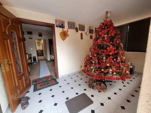 Terreno Con 2 Casas Y Árboles Frutales Lomas De La Era