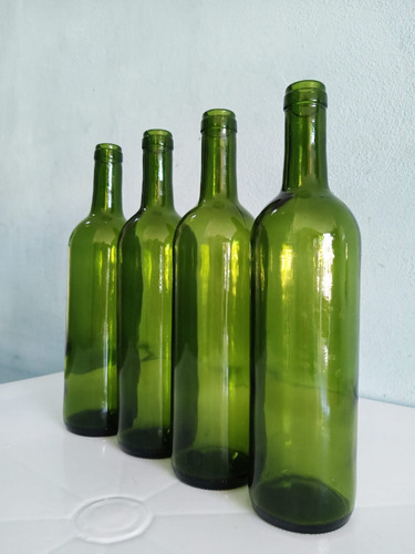 20 Botellas De Vidrio Verde 750ml Y Corchos Nuevos Para Vino