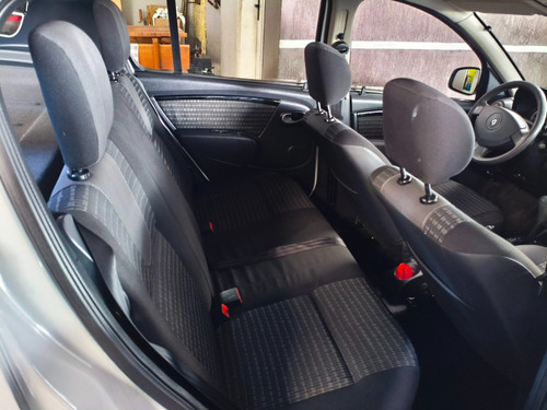 Renault Sandero 1.6 PRIVILÉGE 16V FLEX 4P AUTOMÁTICO