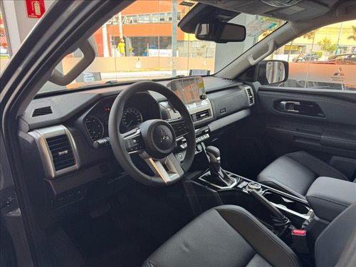 Mitsubishi Triton 2.4 Biturbo cd Hpe-s 4x4