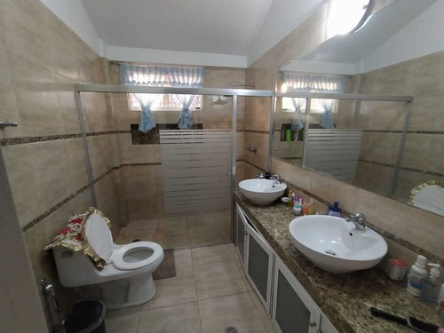 Imagen 11 de 30 de Townhouse En Guataparo Espectacular