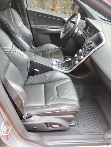 Volvo XC60 2.0 T5 R-design Drive-e 5p
