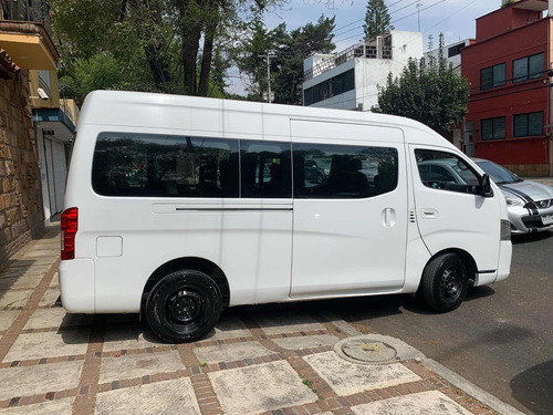 Nissan Urvan 2.5 15 Pas Amplia Aa Mt