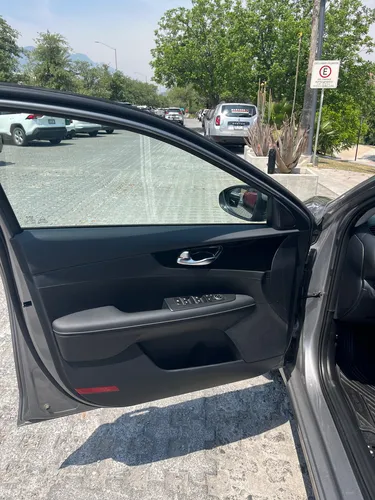 Kia Forte 2.0 Ex At