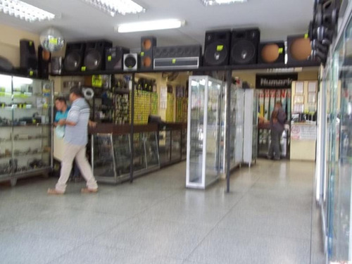 Imagen 3 de 14 de Vendo Práctico Edificio Comercial , Centro De Maracay.