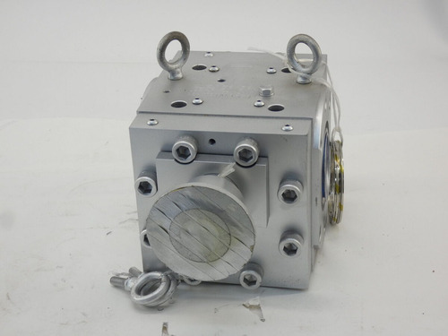 Welex 56/56 Gear Pump 1100.1140 Top Port 1-1/2 Side Ccs
