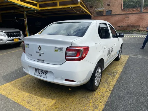 Renault Logan 1.6 Life+ Mt 4x2 2024