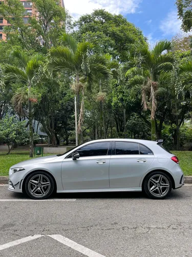 Mercedes-Benz Clase A A200 AMG LINE 1.3 TURBO AUTOMÁTICO