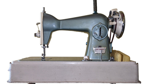 Máquina De Coser Portatil Deluxe Modelo 195 Negociable