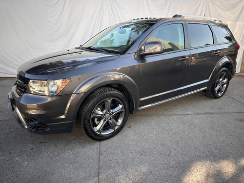 Dodge Journey 2.4 Sxt 7 Pasajeros At