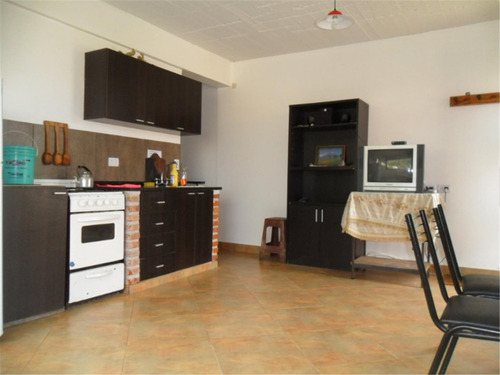 Imagen 4 de 9 de Depto Con Amplio Patio En Calle 82 E/ 1 Bis Y 18 (cod. 889)